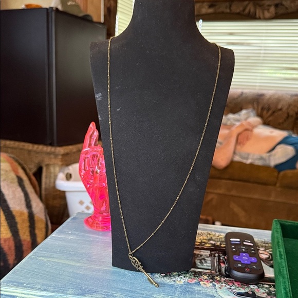 Paparazzi Gold Key Necklace and Matching Earrings - Picture 2 of 6